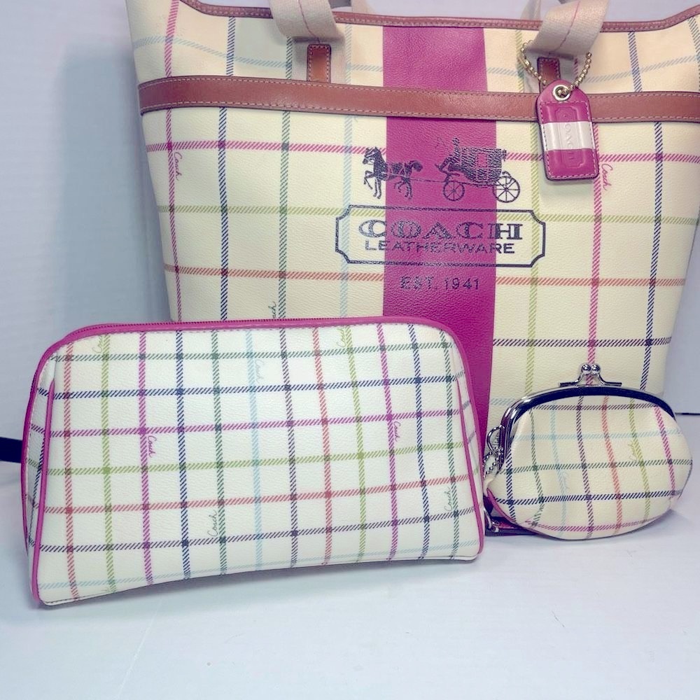 GREAT GIFT!! RARE Coach 3 piece Tote, cosmetic bag, change purse set PRICE FIRM - Picture 3 of 16